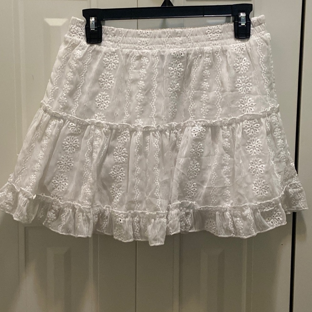 White mini